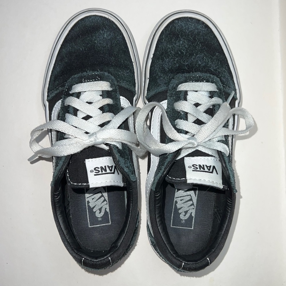 Youth VANS black suede with white size 2